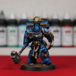 Capitán con propulsor de salto y escudo Pintado